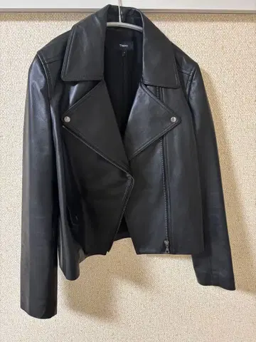 띠어리 라이더 자켓 더블 양가죽 M (표기 사이즈 S)