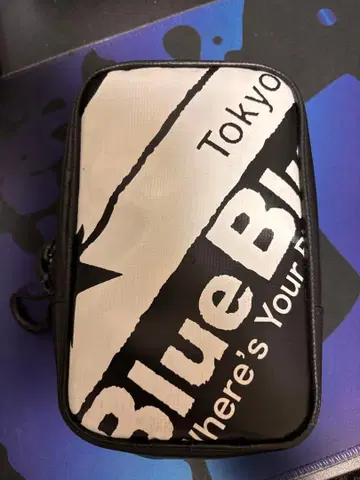 Blue Bull 블루블루 타포린 파우치 블랙