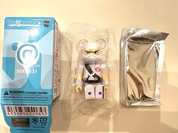 새상품 시리즈51 BE@RBRICK 베어브릭 시리즈 51 100%
