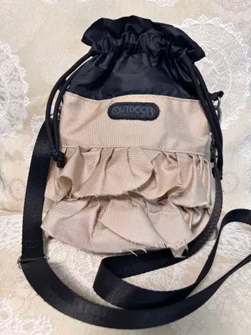 OUTDOOR 프릴 디자인 숄더백