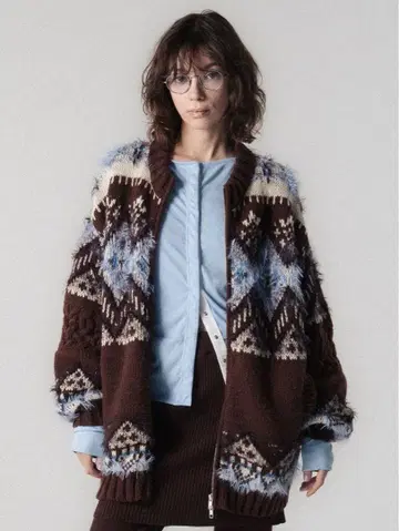 elchele 엘르체레 NORDIC ZIP CARDIGAN