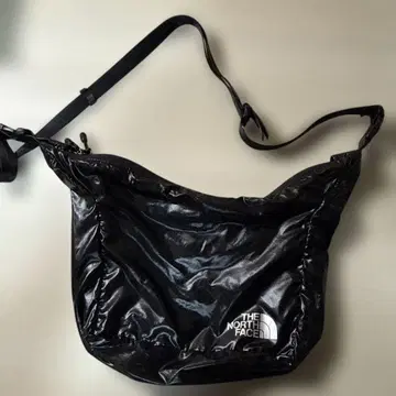THE NORTH FACE 블랙 숄더백