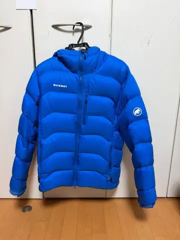MAMMUT 다운 자켓 후드 부착 블루