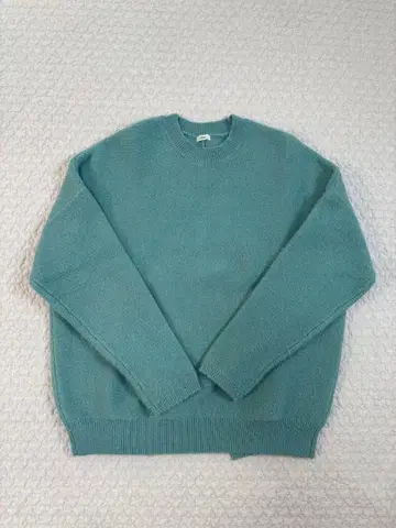 민트 그린 크루넥 니트
