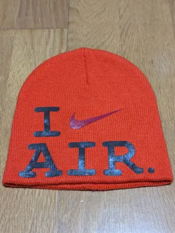 Y2K 나이키 I AIR. 오렌지 니트 모자
