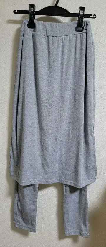 스커트 포함 레깅스 그레이