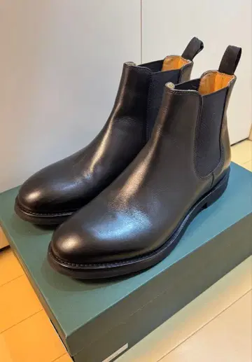 HARROGATE KENSINGTON 사이드 고어 부츠