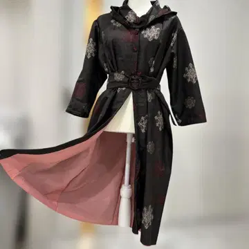 오시마 명주 꽃무늬 후드 부착 롱 코트