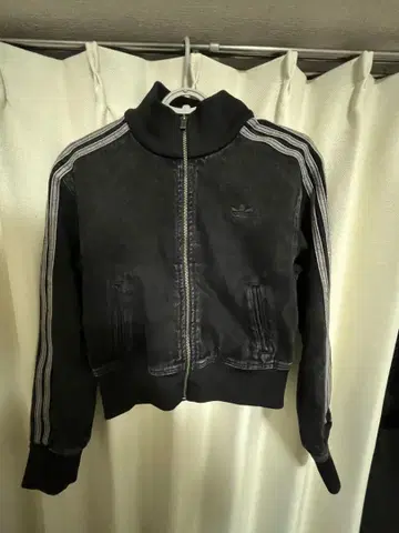 adidas 블랙 트랙 S