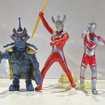 HG 울트라맨 시리즈 울트라맨 타로 & 조피 & 텐페라 성인