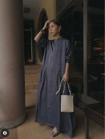 AMERI QUEEUE BATTON DRESS