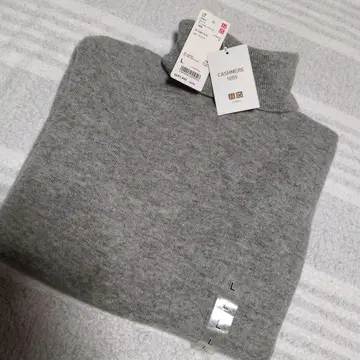 미사용 UNIQLO 캐시미어 100% 터틀넥 스웨터 L 정가 8789엔