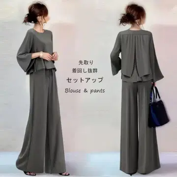 그레이 셋업 블라우스와 팬츠