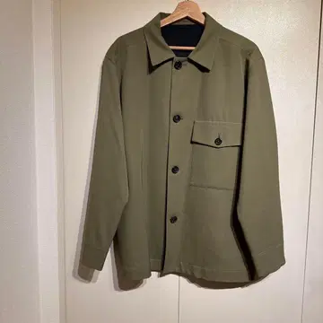 올리브색 테일러드 자켓