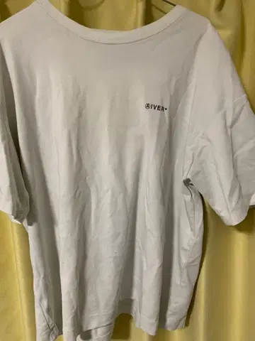 AIVER 화이트 T셔츠 M 사이즈