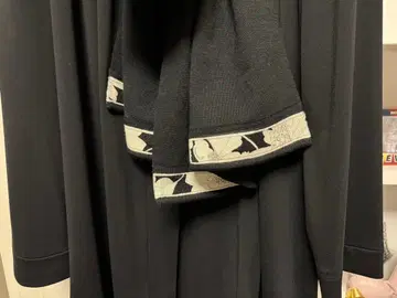 레오나르 모 x 실크 머플러 블랙