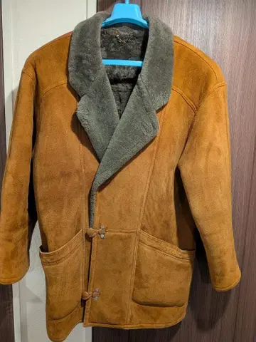 TEODEM 무스탕 코트 리얼 무스탕