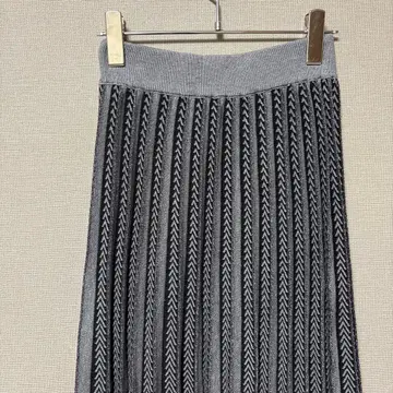 스타 보드 니트 플리츠 롱 스커트 (M~L 상당) 그레이 라메 믹스