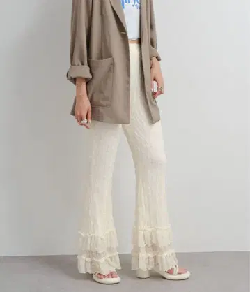 [ 완판템 ] 레이스 프릴 팬츠