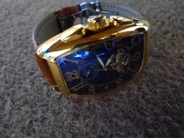 자동 와인딩 토노형 손목시계