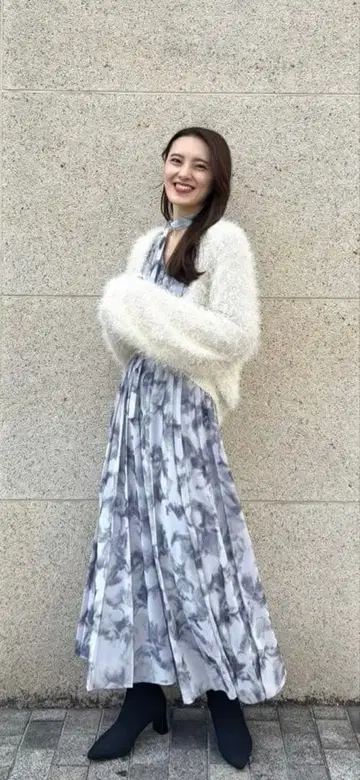 COCO DEAL 플로키 플라워 프린트 플리츠 원피스 사이즈 2