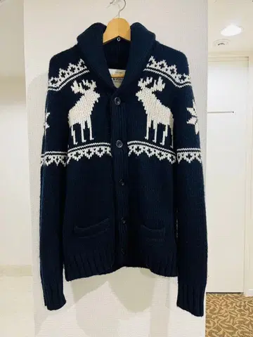Abercrombie & Fitch 루돌프 무늬 코위찬 니트 가디건 M