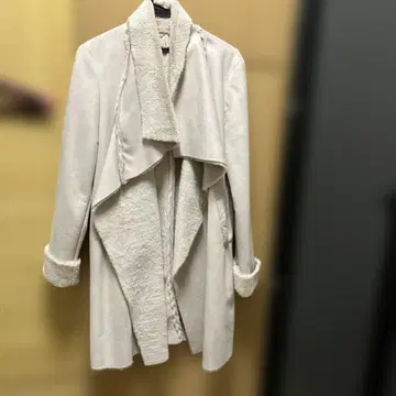 베이지 플리스풍 롱 코트