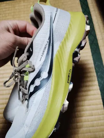 Saucony trail 14 러닝화 27cm