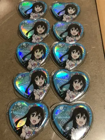 사쿠라자카 시즈쿠 한정판 하트형 캔뱃지 10개
