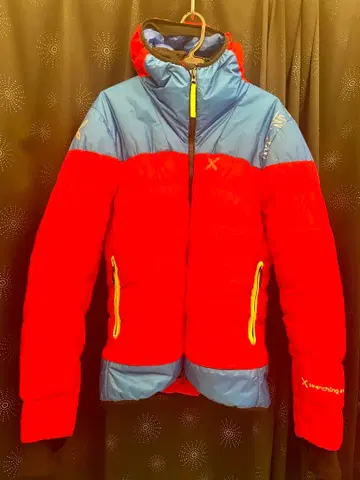 USED! Montura 다운 자켓 M 빨강/파랑 후드 부착