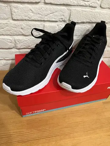 Puma 블랙 스니커즈 SOFTFORM+