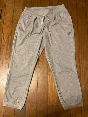 뉴발란스 그레이 조거 팬츠 M 사이즈