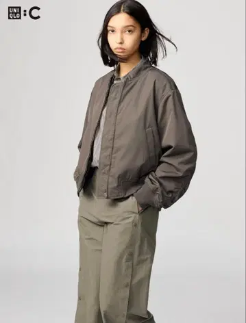 UNIQLO 카키 보머 자켓
