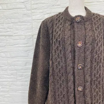 Astrifa Strick Modelle 브라운 케이블 니트 가디건