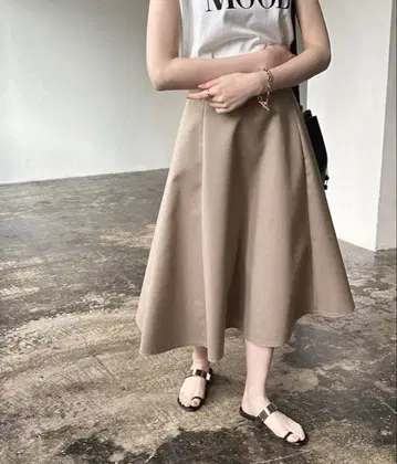 노블 본딩 크로스 서큘러 스커트