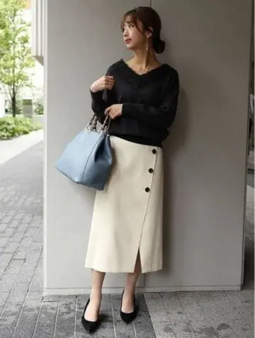 노블 버튼 트래블러스 스커트