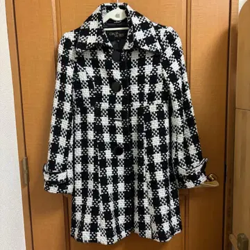 CECIL McBEE 세실 맥비 코트