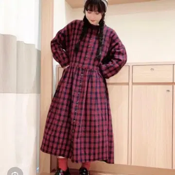 사만사 모스2 스탠드넥 체크 원피스