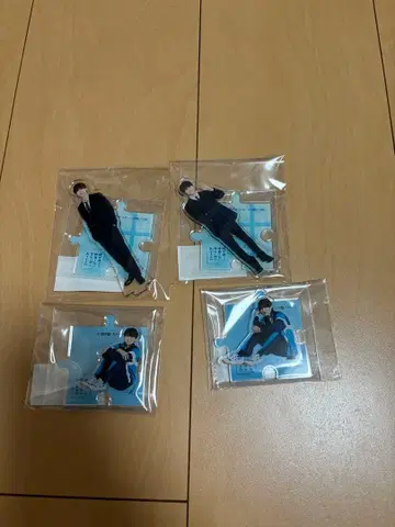 수학여행에서 친하지 않은 그룹에 들어갔습니다 아크릴 스탠드 4세트