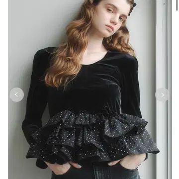 벨로아 페플럼 프릴 상의