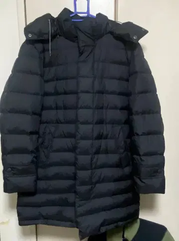다크 블루 다운 자켓 후드 부착