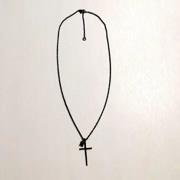 블랙 크로스 목걸이 잼 홈메이드
