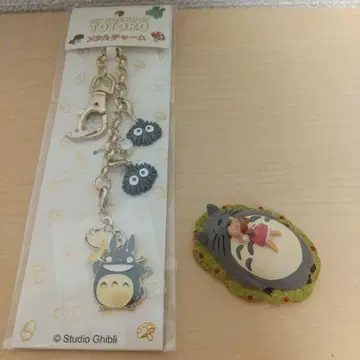 지브리 이웃집 토토로 메탈 참 입상 낮잠 메이 입상