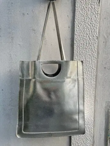 소가죽 2way 실버 토트백 A4 사이즈 대응