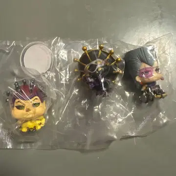 죠죠의 기묘한 모험 캡슐 피규어 컬렉션 Gold Wind 3종