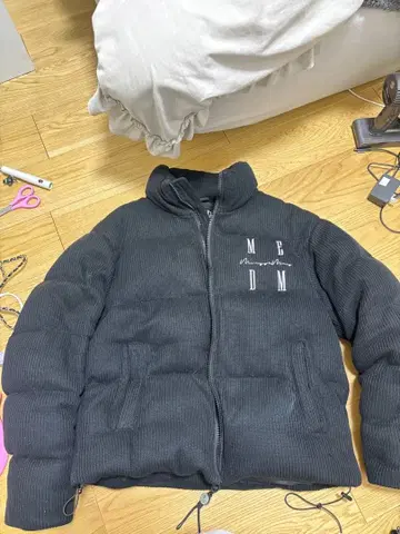미스터 엔조이 머니 블랙 다운 자켓