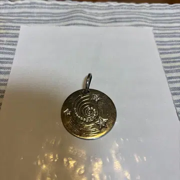 클리오 블루 실버 소용돌이 무늬 펜던트