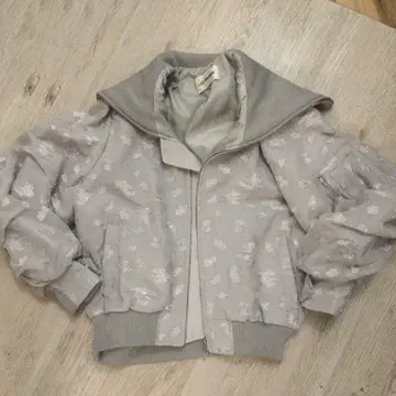 새상품급 릴리 브라운 블루종