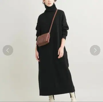 뷰티&유스 터틀넥 니트 원피스 블랙 블랙