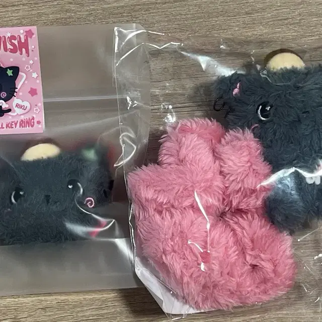 엔시티 위시 리쿠 쿠리 스크런치 + 응원봉 키링 일괄